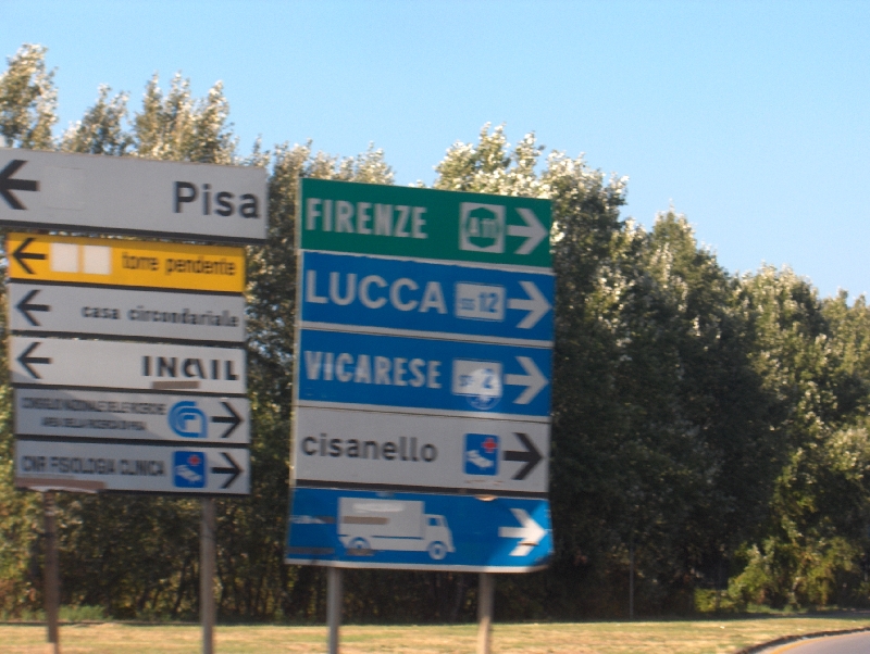 Roadtrip from Siena to Pisa, Italy