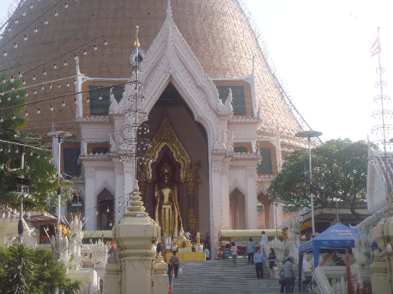 The entrance of Phra Pathom Chedi, Nakhon Pathom Thailand
