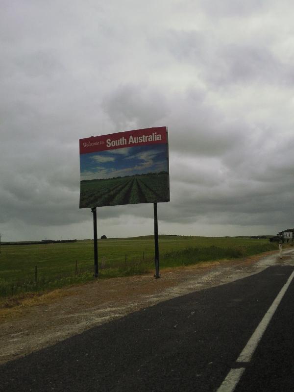 Welcome in South Australia sign, Australia