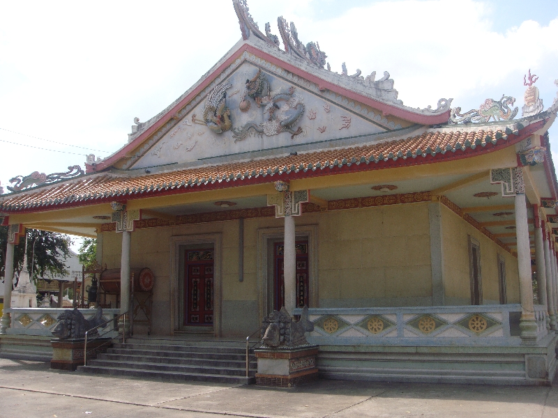 Photos of Chinese temple in Kanchanaburi, Thailand