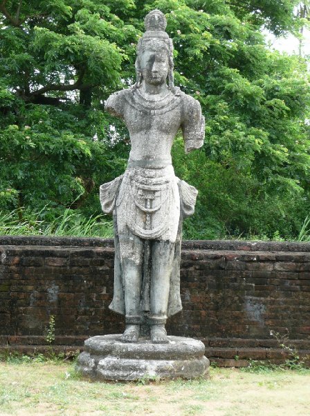 Photos of the Buddhist statues in  Tissamaharama, Sri Lanka, Sri Lanka